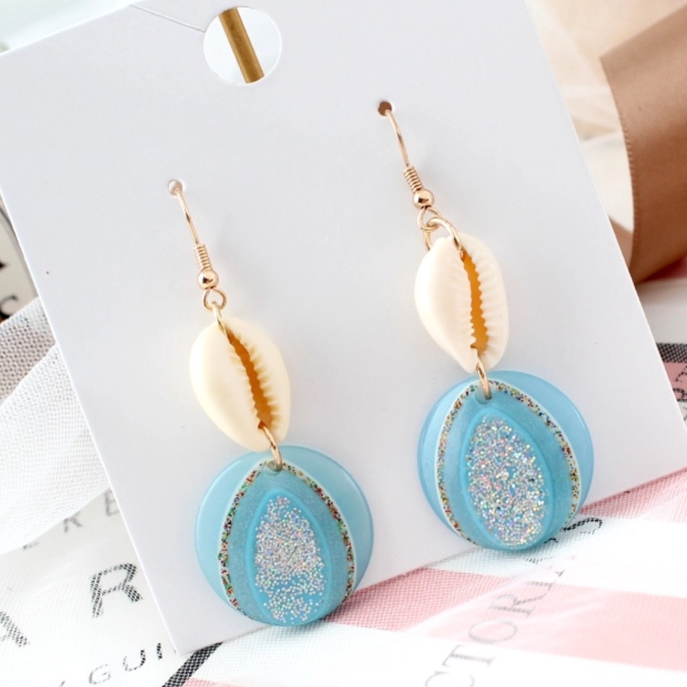 5 for 25$ Super Cute Sea Shell Blue Stone Earrings
